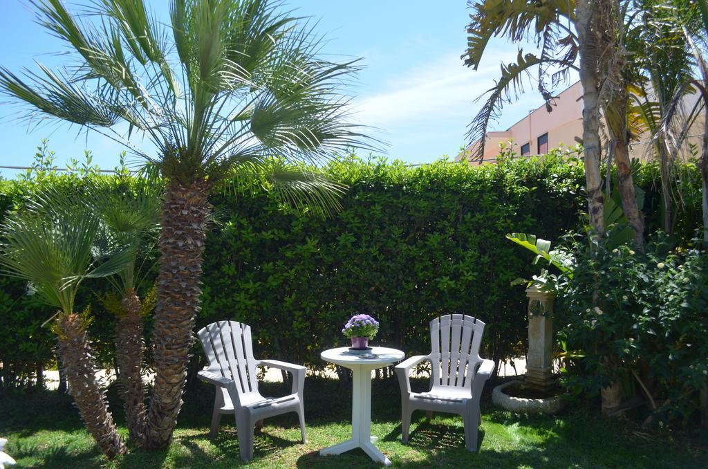Ansise Guest House Lido di Noto ภายนอก รูปภาพ